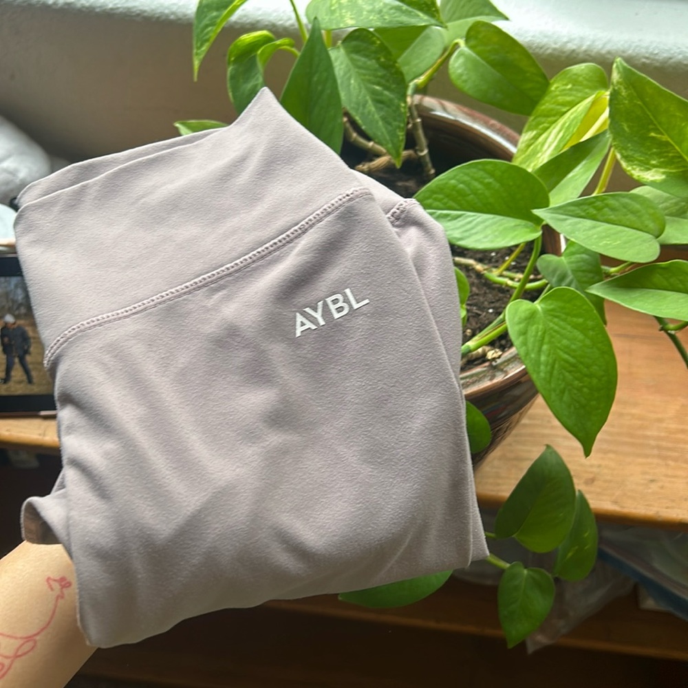 Aybl leggings pastel purple color